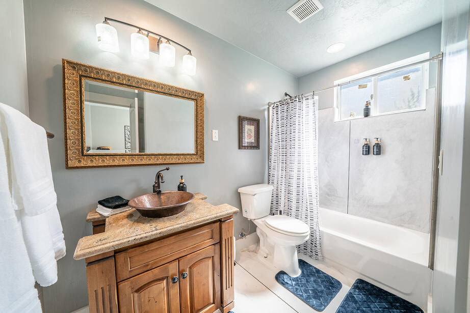 Bathroom 2